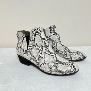 Circus Sam Edelman Pipper Ivory and Black Snake Print Ankle Boots Booties 9.5 Wo