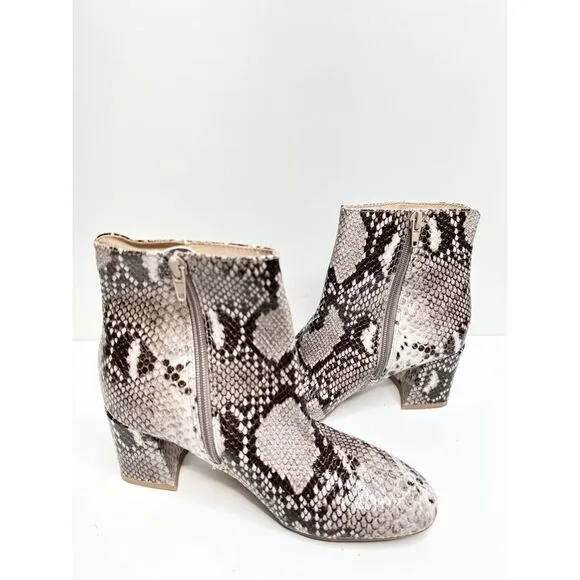 CL by Chinese Laundry Boots Womens Size 6 Daria Snakeskin Embossed Booties NEW