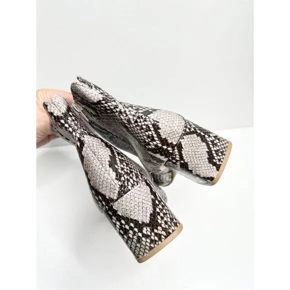 CL by Chinese Laundry Boots Womens Size 6 Daria Snakeskin Embossed Booties NEW