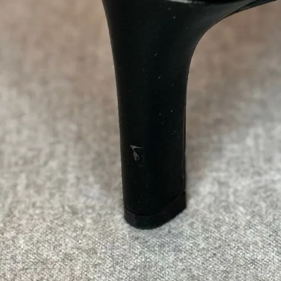 Clarks Ambyr Joy Black Leather Classic Round Toe Pump SIZE 7.5