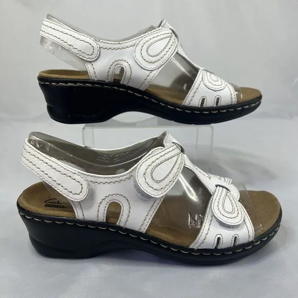 Clarks Bendables Womens Lexi Walnut Q White Sandals Summers Comfy Walk Shoes 7M