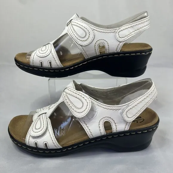 Clarks Bendables Womens Lexi Walnut Q White Sandals Summers Comfy Walk Shoes 7M