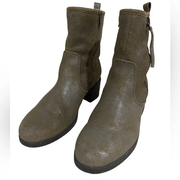 Clarks Collection Cushion Soft Novella Devon Metallic Brown Ankle Boots Size 7.5