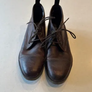Clark’s  collection Men's Brown Leather boots size 10.5 excellent condition brn.