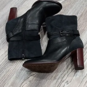 Clarks Women's Kacia Garnet High Heel Black Leather Ankle Boots Sz 7M
