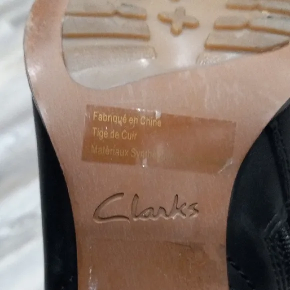 Clarks Women's Kacia Garnet High Heel Black Leather Ankle Boots Sz 7M