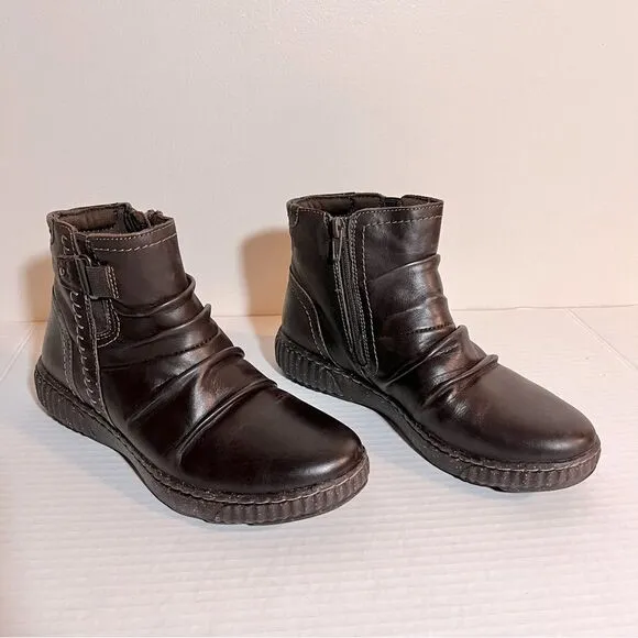 Clarks Collection Caroline Orchid Leather Ruched Ankle Boots