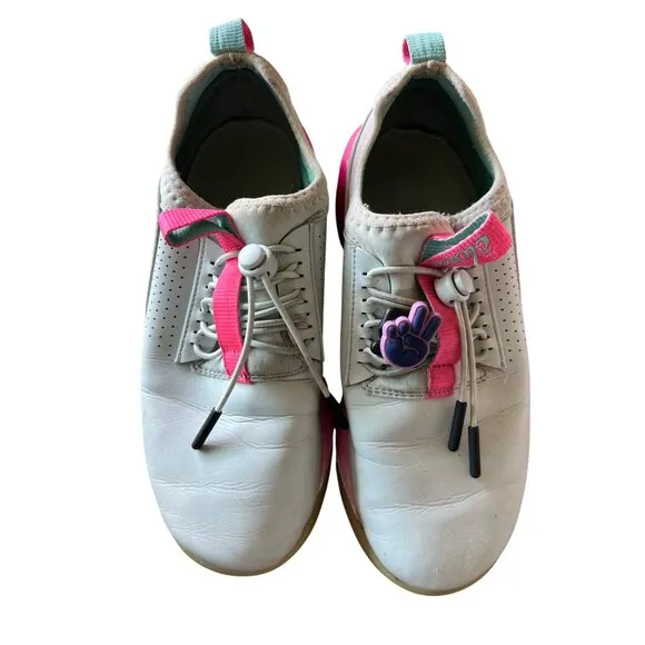 Clove comfort Nursing  shoes  2 pairs size 6