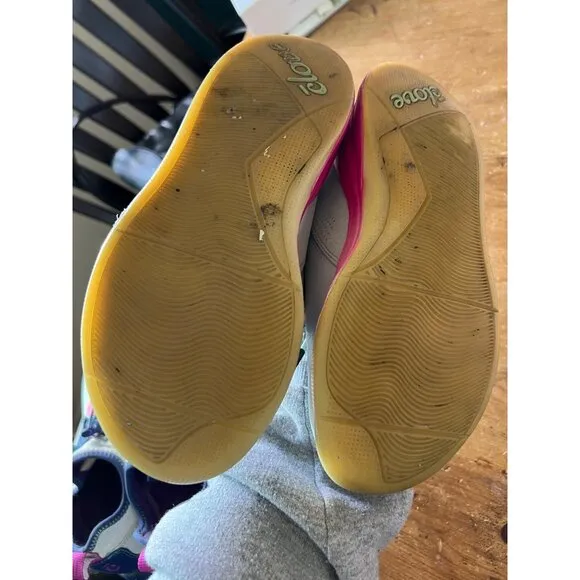 Clove comfort Nursing  shoes  2 pairs size 6
