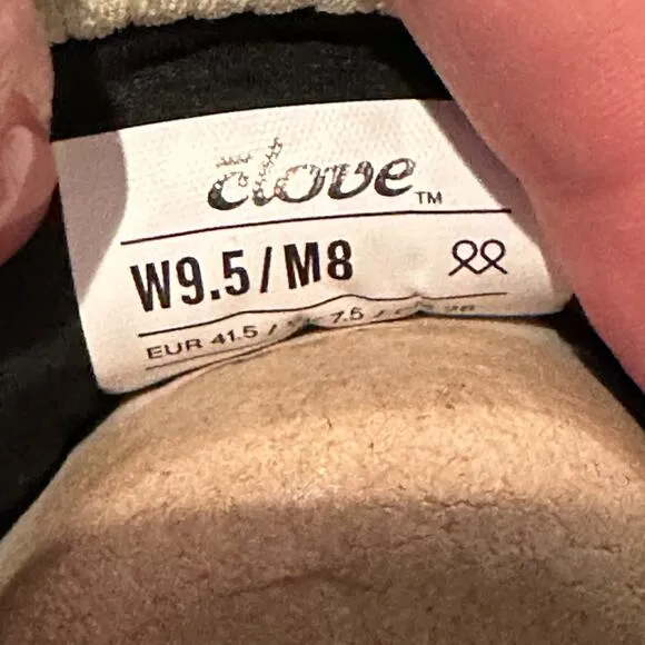 Clove Comfort Sneaker Nursing Sage Green Limited Edition Women W9.5/M8 Men NWOB