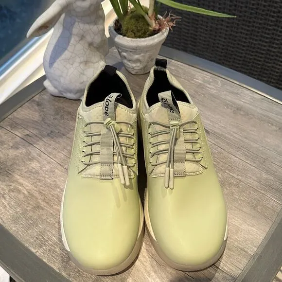 Clove Comfort Sneaker Nursing Sage Green Limited Edition Women W9.5/M8 Men NWOB