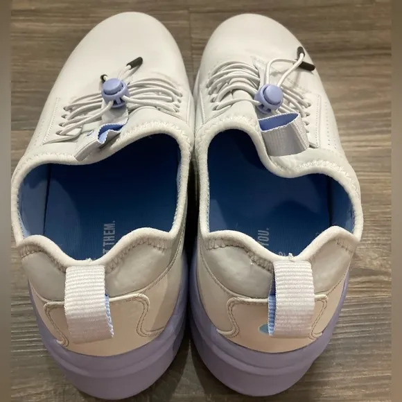 Clove Grey Matter Nursing Shoes Men’s Size 10