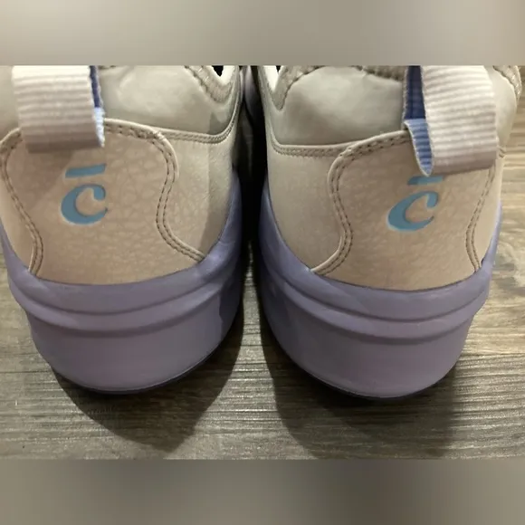 Clove Grey Matter Nursing Shoes Men’s Size 10