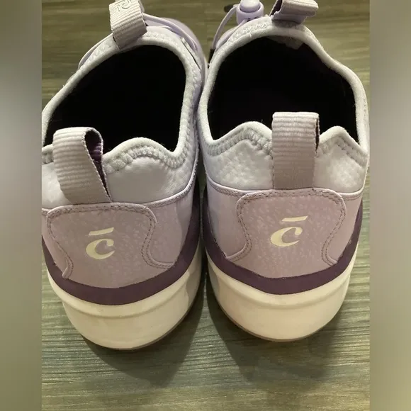 Clove Lavender Nursing Shoes Women’s Size 10