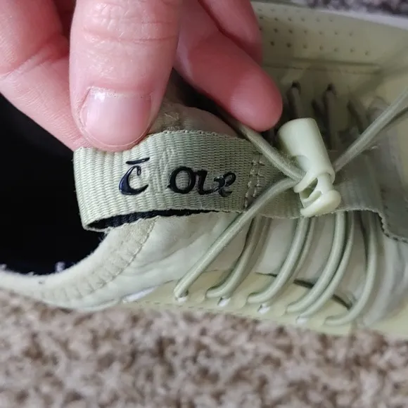 Clove Light Green Nursing Shoes, Women's Size 7.5