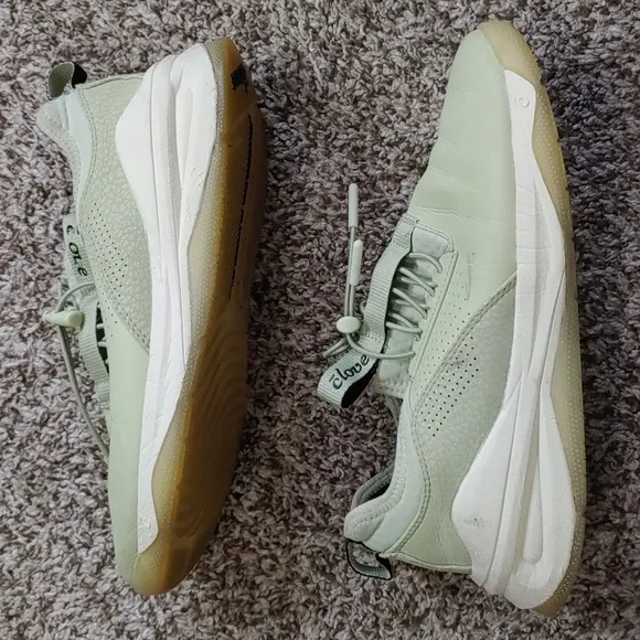 Clove Light Green Nursing Shoes, Women's Size 7.5