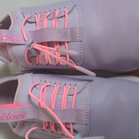 Clove Lilac Lavender Nursing Shoes Women's Pink Purple Athletic Sneakers size 7
