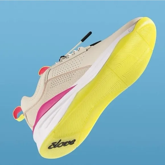 CLOVE Limited Edition Lemon Aid NEW Nurse Sneakers Shoes Size 9