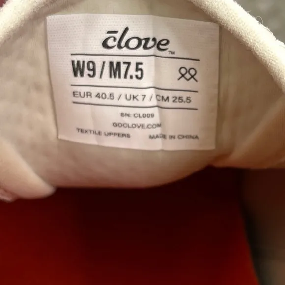 CLOVE Limited Edition Lemon Aid NEW Nurse Sneakers Shoes Size 9