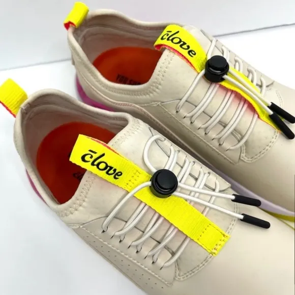 CLOVE Limited Edition NEW Lemon Aid Healthcare Nurse Sneakers Shoes Size 8.5