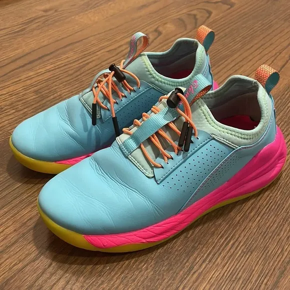 CLOVE Limited Edition Supernova Blue Nursing Sneakers Shoes Women’s 7