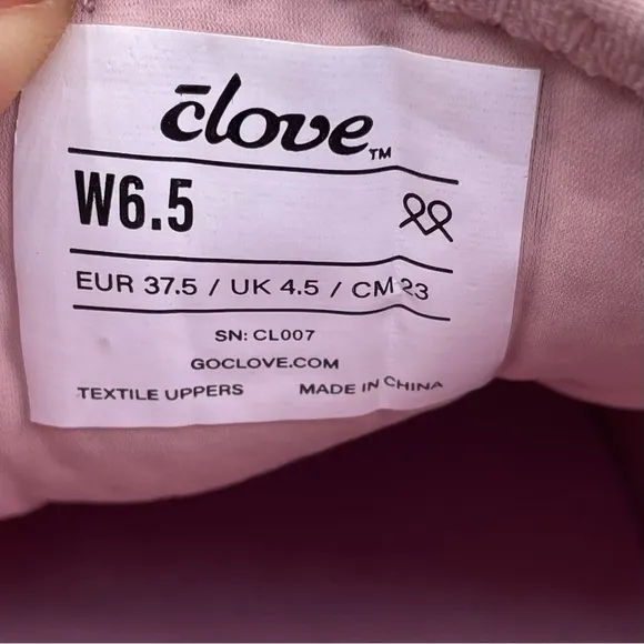 Clove nursing classic pink sneakers Women’s Size 6.5