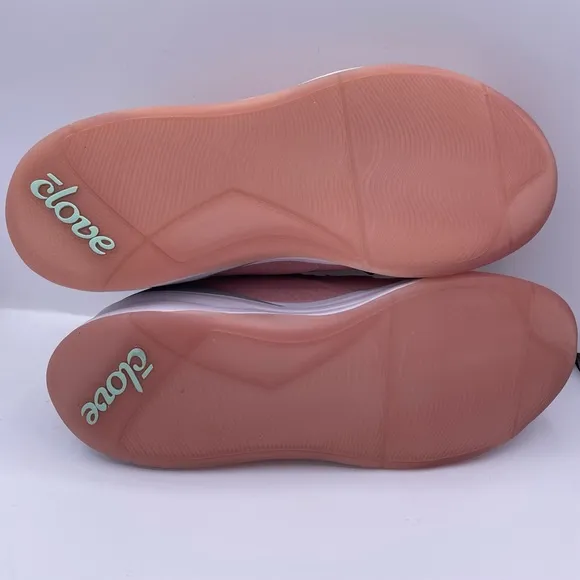 Clove nursing classic pink sneakers Women’s Size 6.5