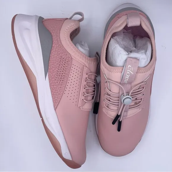 Clove nursing classic pink sneakers Women’s Size 6.5