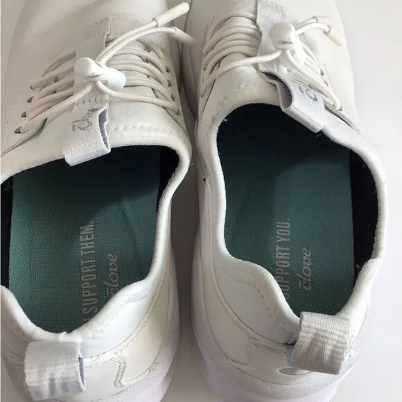 Clove Nursing Healthcare Shoes In Brilliant White Size 8