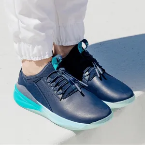 Clove nursing shoes in aqua blue