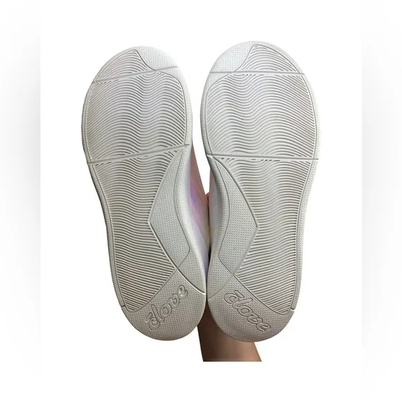 Clove Pink Holographic Women’s Size 9.5 Hologram Nurse Shoes Nursing Sneakers