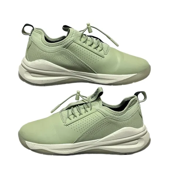 Clove Unisex Nursing Shoes Sneakers in Sage Green Size W9 / M7.5