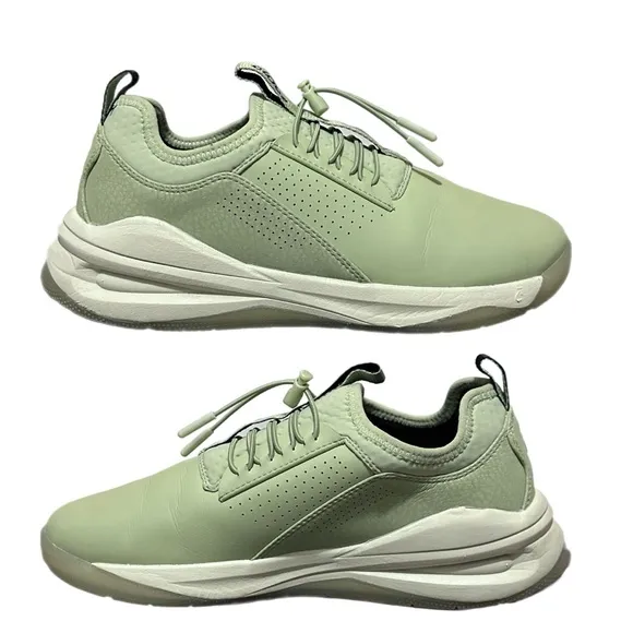 Clove Unisex Nursing Shoes Sneakers in Sage Green Size W9 / M7.5