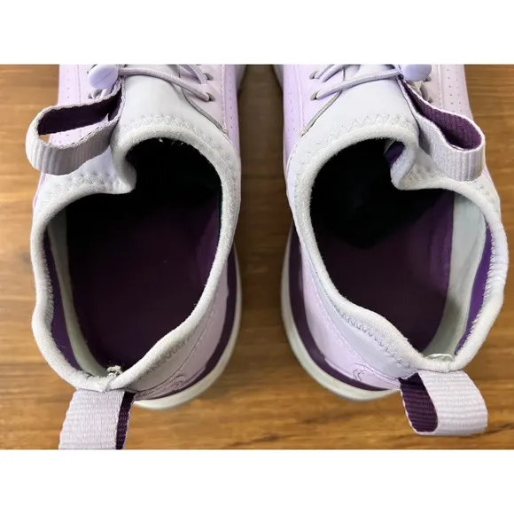 Clove Women's Classic Core Lavender Nursing Healthcare Shoes size 9.5