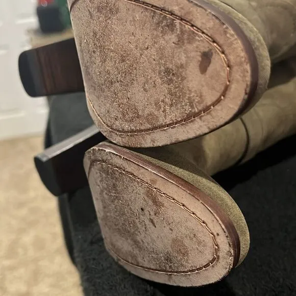 🔥 COACH Beverly Boots Mid Calf Suede Leather 3” Heel Olive Green Sz 8.5B - EUC