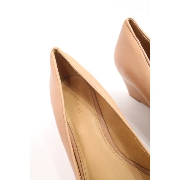 coach. brown woman shoes dress hillie. size 8B