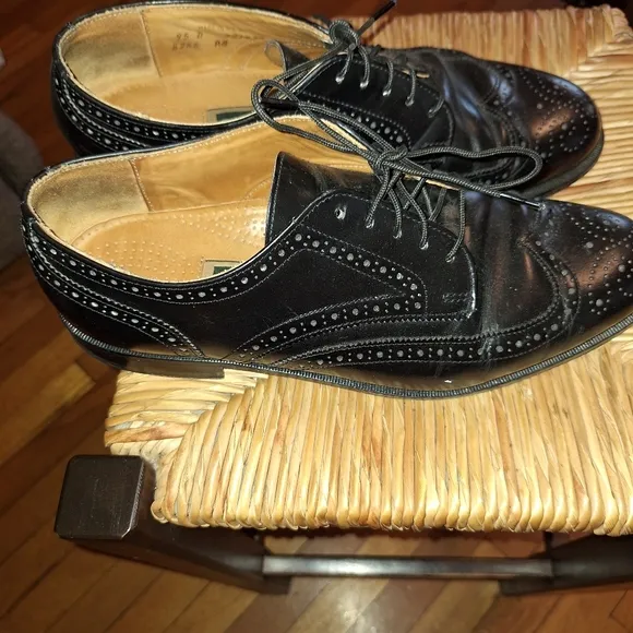 Cole Haan Black Wingtip Shoes. Size 9.5