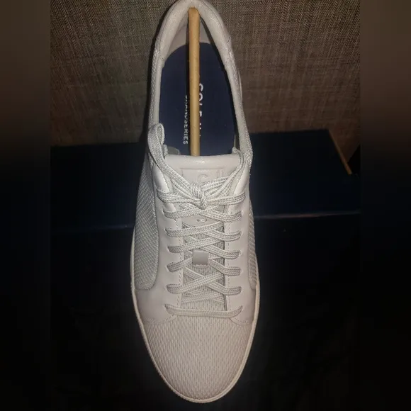 Cole Haan Casual Mens Sneakers White / Light Gray Mesh