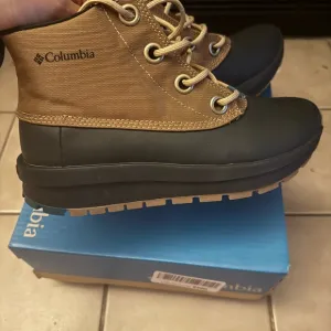 Columbia Brown and Black Women's Boots