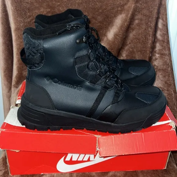Columbia Men's Black Hiking Boots