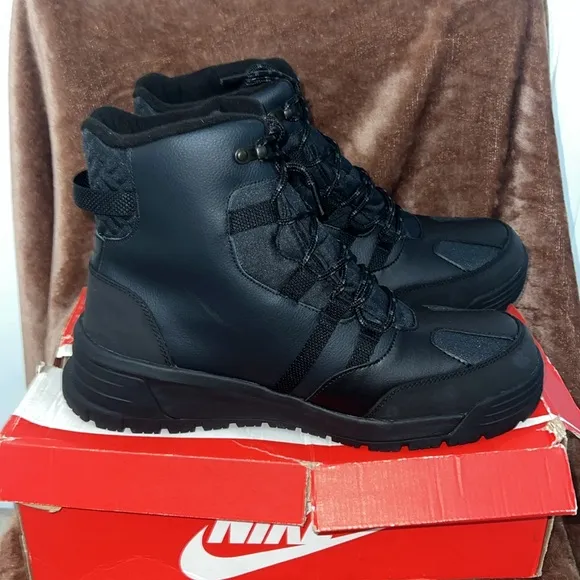 Columbia Men's Black Hiking Boots