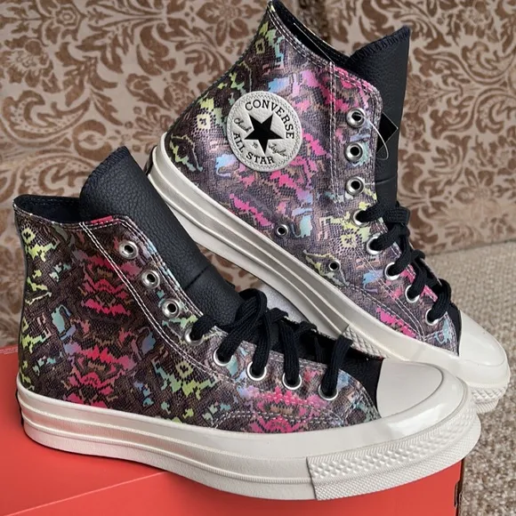 Converse Chuck 70 Hi ‘Digital Daze -Snakeskin’ WM 570264CBLACK/HYPER PINK/EGRET