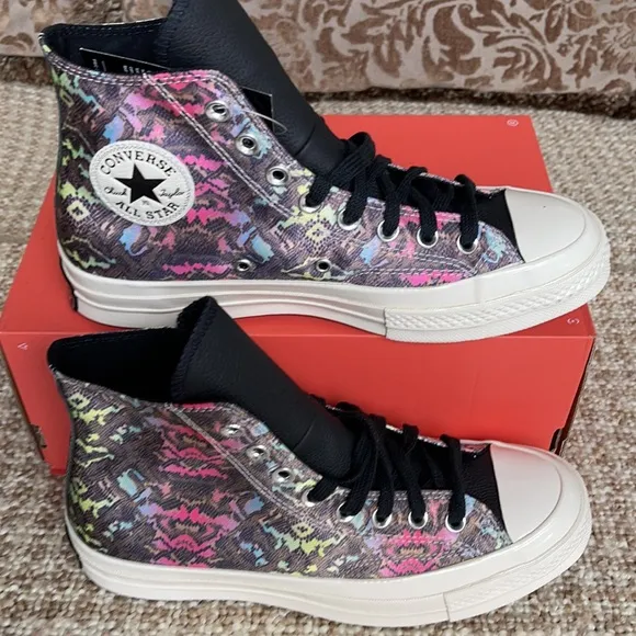 Converse Chuck 70 Hi ‘Digital Daze -Snakeskin’ WM 570264CBLACK/HYPER PINK/EGRET