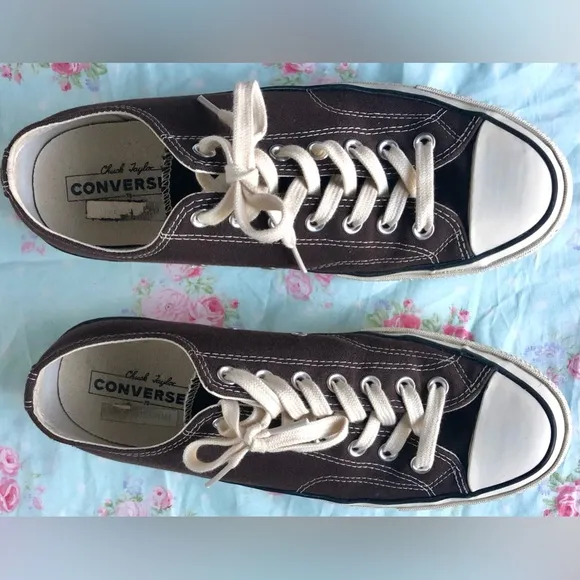 Converse Chuck 70 Low Top Sneakers style 170554C in Dark Root Color size 10