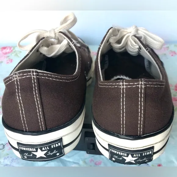 Converse Chuck 70 Low Top Sneakers style 170554C in Dark Root Color size 10