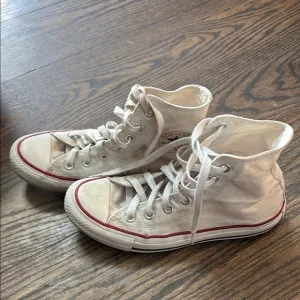 Converse Unisex Cream Sneakers