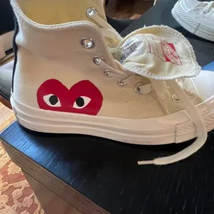 Converse x Comme des Garçons PLAY Chuck 70 sneaker