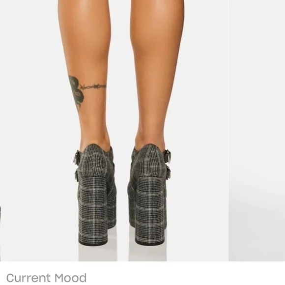 COPY - 𝅺plaid, light woven fabric ,chunky, Mary Jane block heels 👠 2 straps