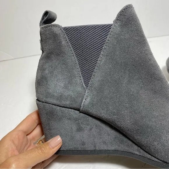 COPY - TOMS Kelsey Women’s Gray Suede  Ankle Boots Size 8.5