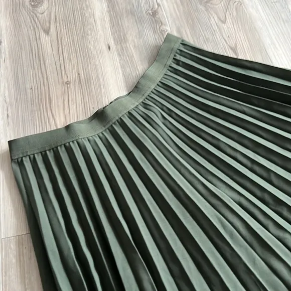 COS Pleated Midi Skirt